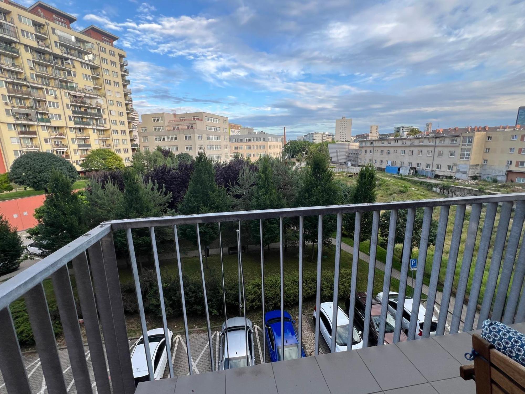 Apartment Jegeho Bratislava - Tipos Arena Exterior foto